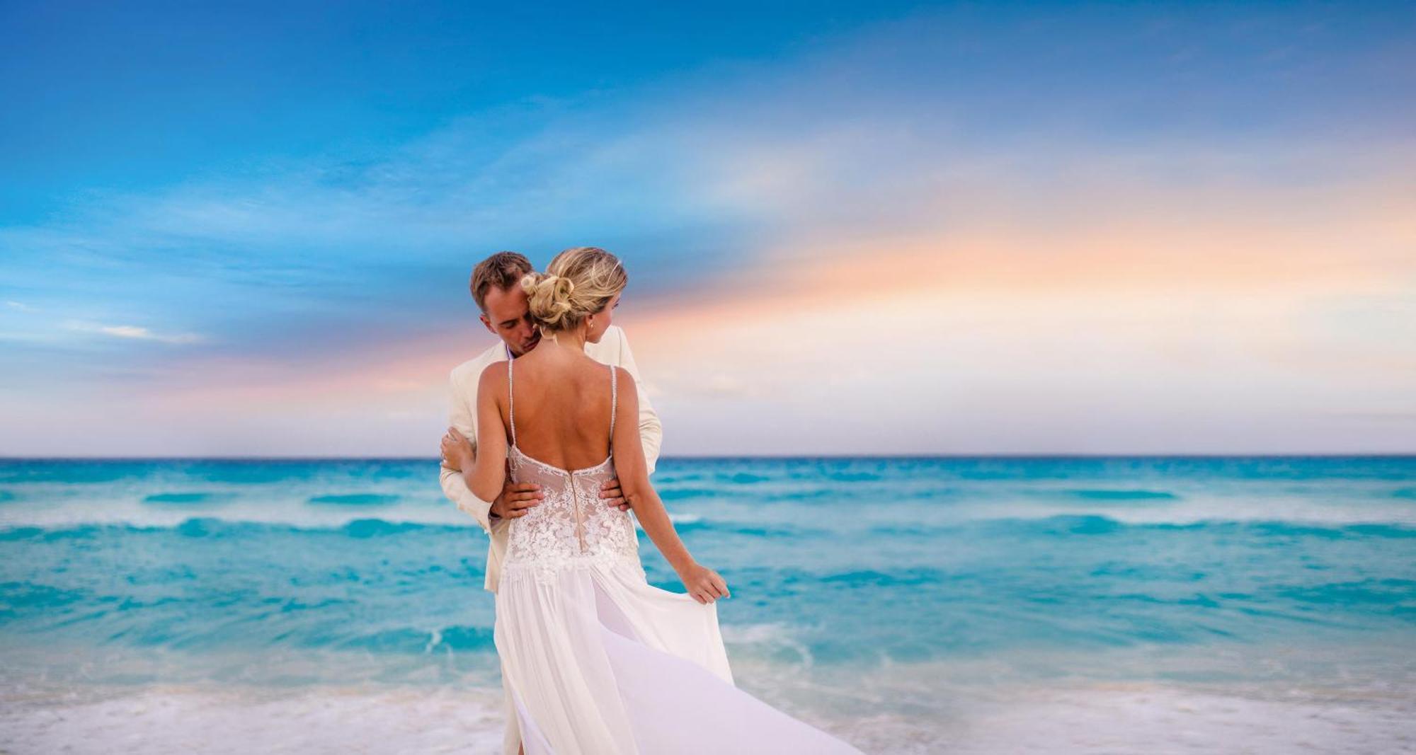 แกรนด์ โอเอซิส ปาล์ม ออล อินคลูซีฟ Hotel แคนคูน ภายนอก รูปภาพ Destination Wedding