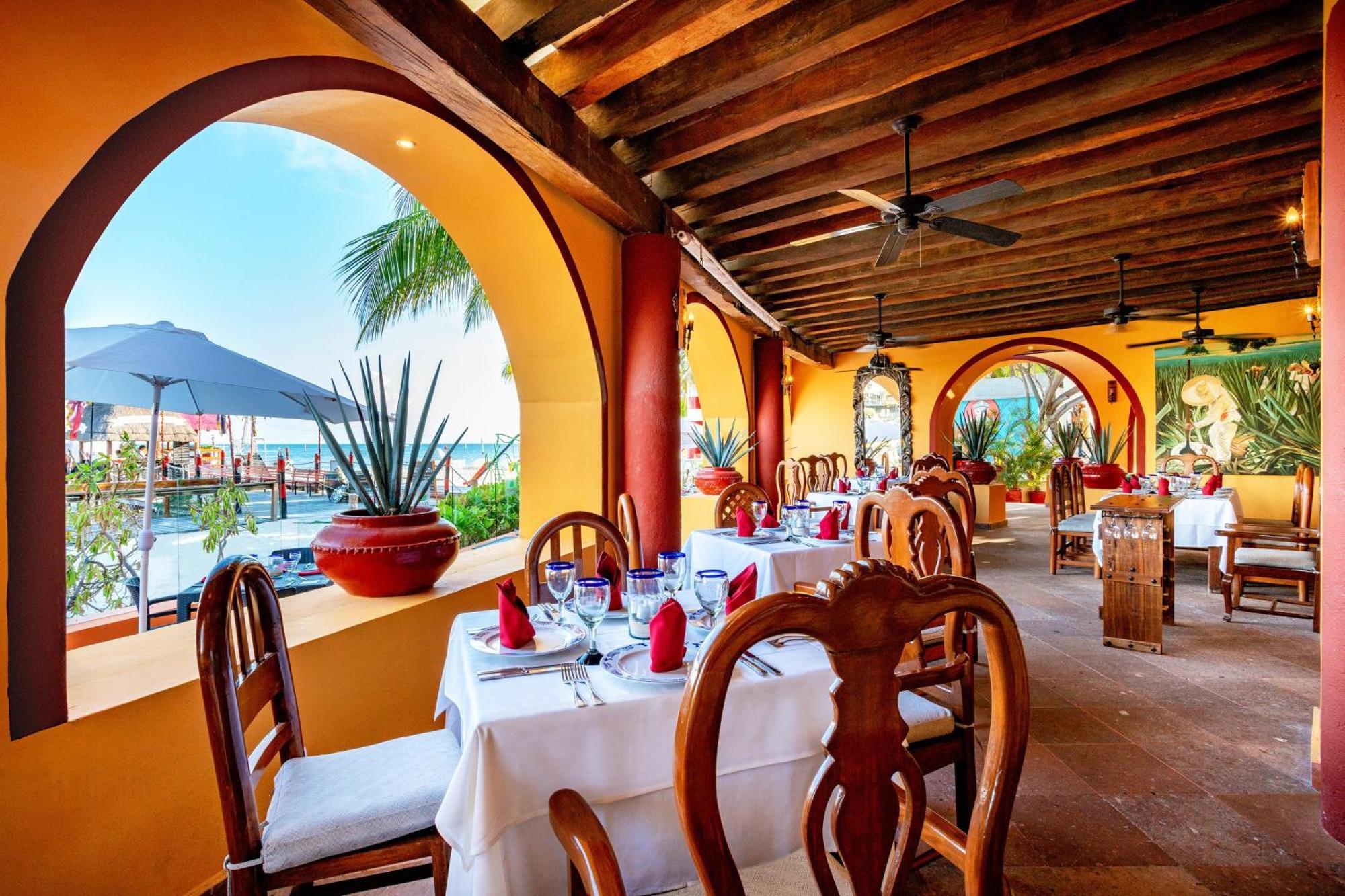 แกรนด์ โอเอซิส ปาล์ม ออล อินคลูซีฟ Hotel แคนคูน ภายนอก รูปภาพ Restaurant at the Grand Palladium Resort