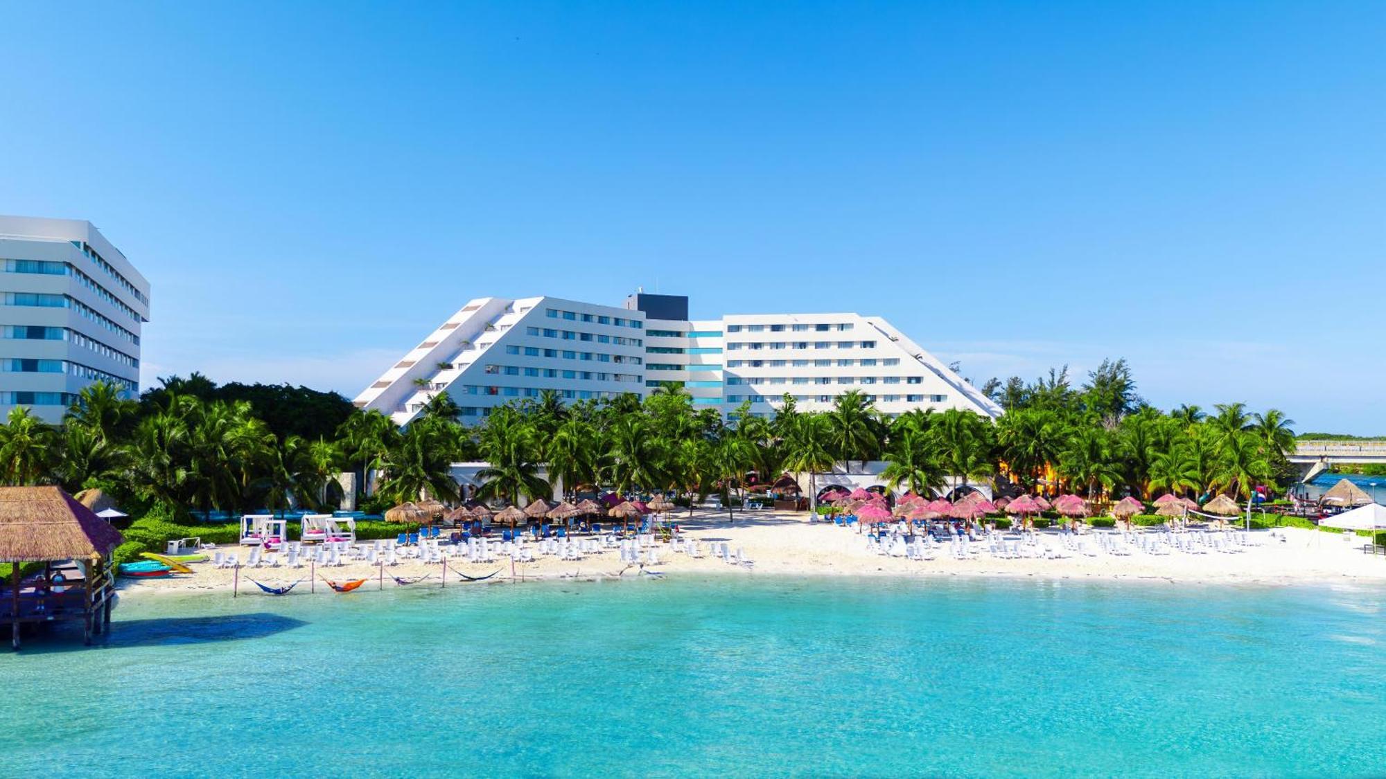 แกรนด์ โอเอซิส ปาล์ม ออล อินคลูซีฟ Hotel แคนคูน ภายนอก รูปภาพ