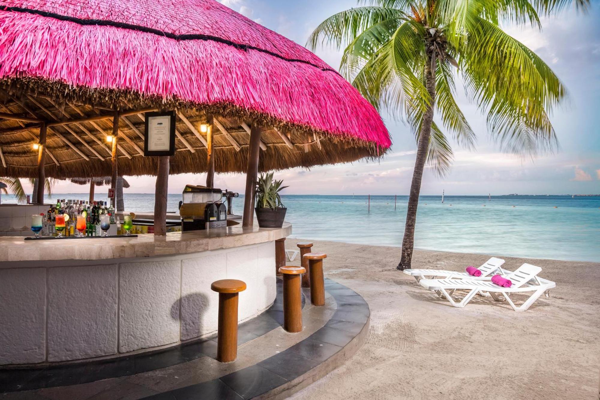 แกรนด์ โอเอซิส ปาล์ม ออล อินคลูซีฟ Hotel แคนคูน ภายนอก รูปภาพ Beach bar